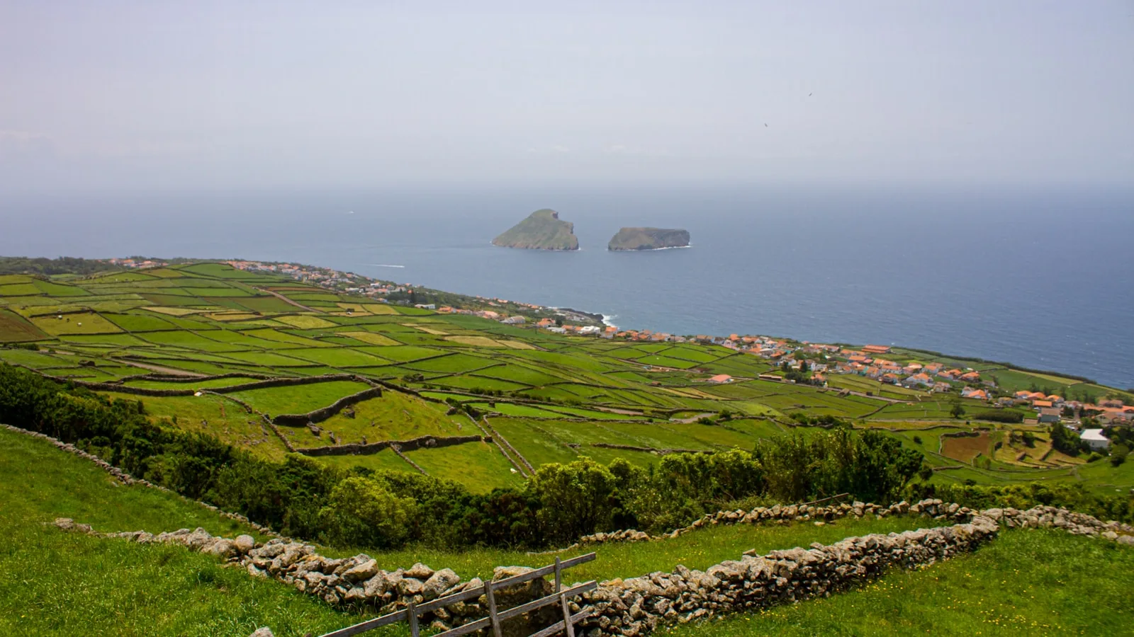 Autour d'Angra : les sites naturels de Terceira