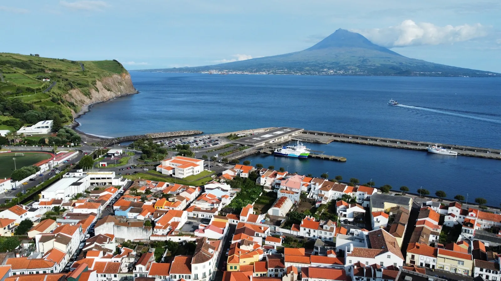 Horta et sa marina légendaire