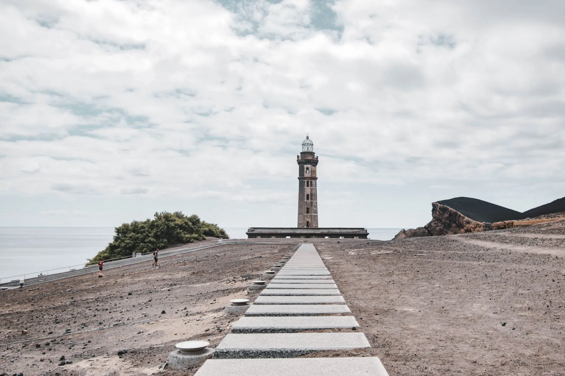 Le Capelinhos : la pointe volcanique de l'île bleue
