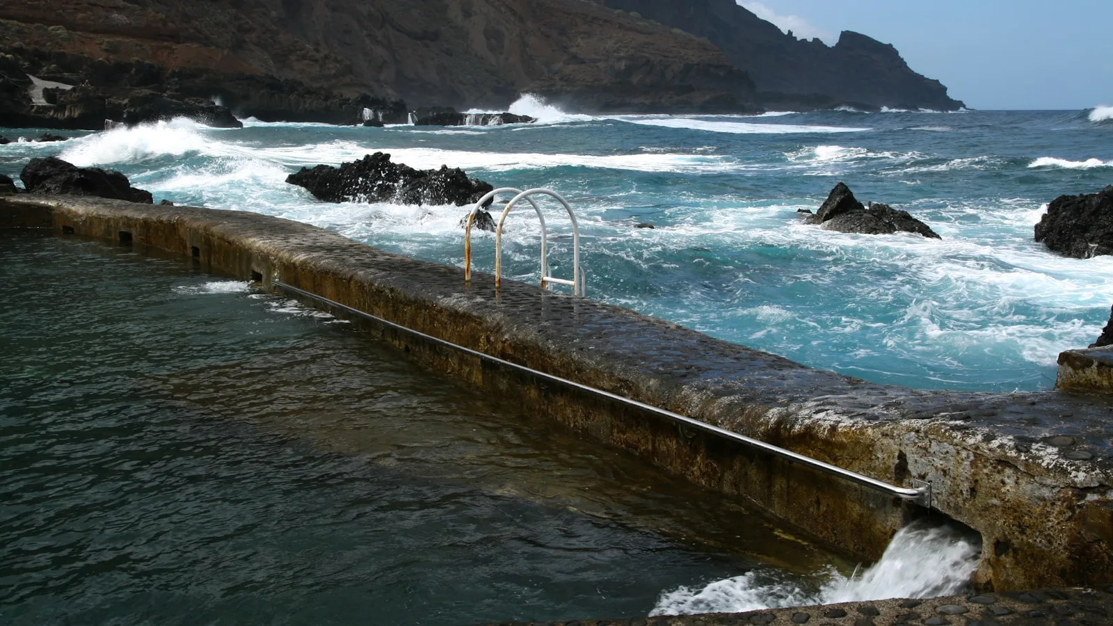 ️ Les thermes du Carapacho : la détente sur l'Atlantique